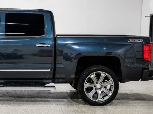 Used 2017 Chevrolet Silverado 1500 LTZ Z71 w/ LTZ Plus Package image 15