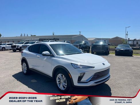 New 2026 Buick Envista Preferred image 2