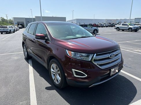 Used 2017 Ford Edge Titanium w/ Equipment Group 301A AWD/4WD image 8