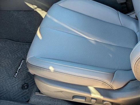 New 2026 Subaru Outback Limited image 4