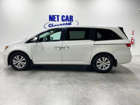 Used 2016 Honda Odyssey SE image 3