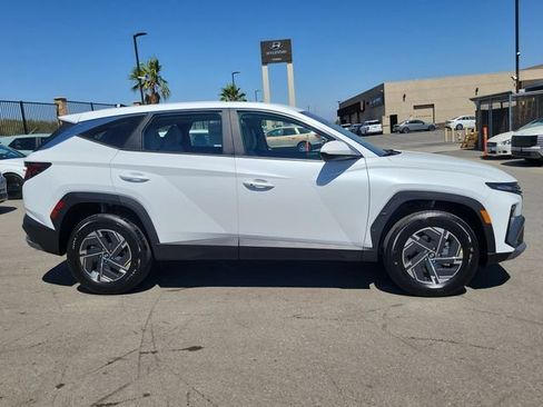 New 2026 Hyundai Tucson Blue SE AWD/4WD image 32