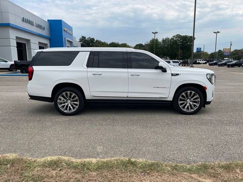 Used 2021 GMC Yukon XL Denali w/ Denali Premium Package RWD image 7