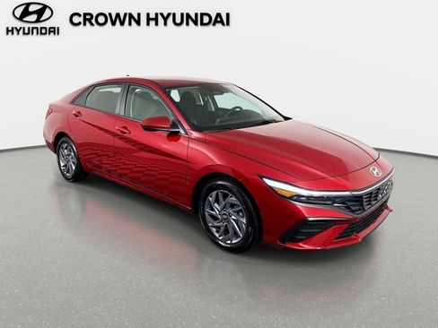 New 2026 Hyundai Elantra Blue FWD image 3