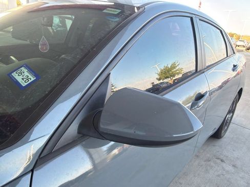 Used 2023 Hyundai Elantra SEL w/ Cargo Package FWD image 4