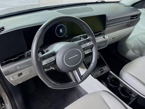 Used 2024 Hyundai Kona SEL FWD image 12
