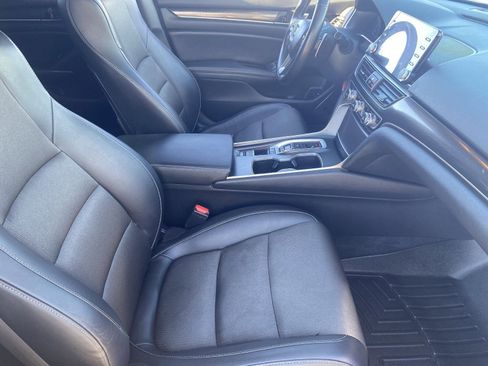 Used 2021 Honda Accord Sport image 12