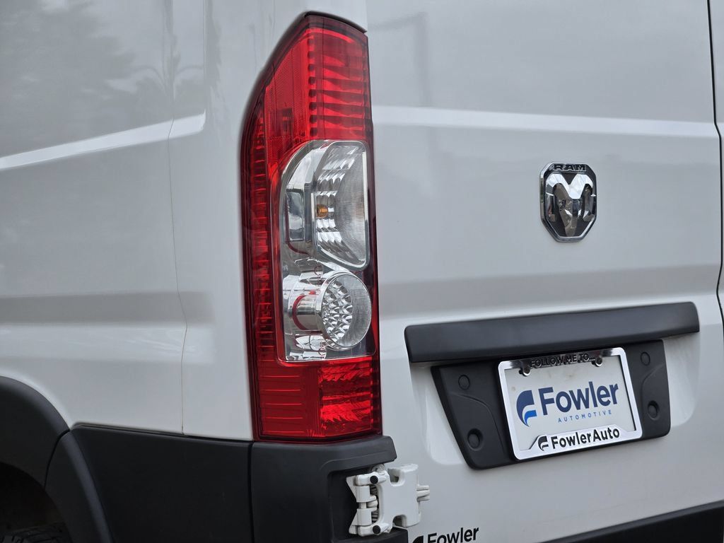 Used 2025 RAM ProMaster 2500 w/ Convenience Group FWD image 13