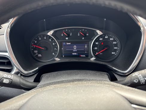 Used 2021 Chevrolet Equinox LT FWD image 4
