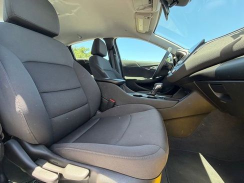 Used 2023 Chevrolet Malibu LT FWD image 17