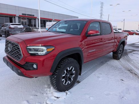Used 2021 Toyota Tacoma TRD Off-Road image 3