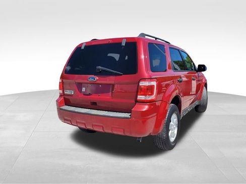 Used 2010 Ford Escape XLT FWD image 4