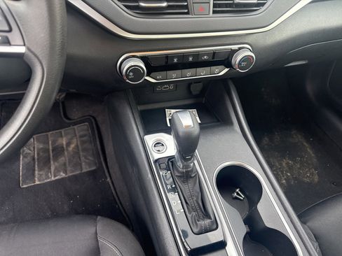 Used 2022 Nissan Altima 2.5 SV image 13