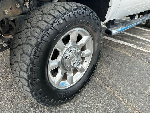 Used 2015 Ford F250 Lariat w/ Lariat Ultimate Package AWD/4WD image 9