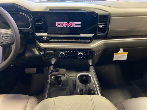 New 2026 GMC Sierra 1500 SLT w/ SLT Convenience Package image 12