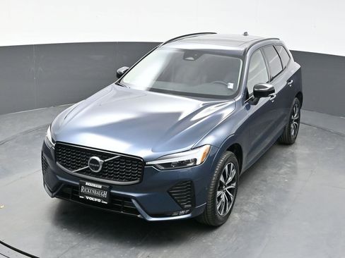 Used 2025 Volvo XC60 B5 Plus AWD/4WD image 30