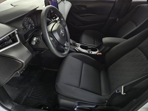 Used 2024 Toyota Corolla LE FWD image 17