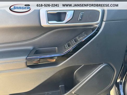 Used 2023 Ford Explorer ST AWD/4WD image 12
