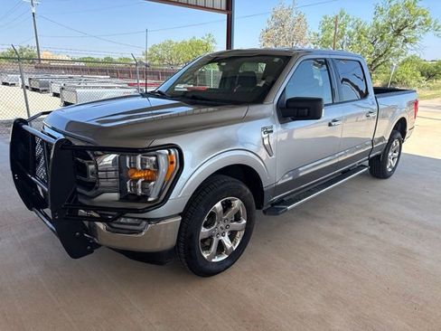 Used 2022 Ford F150 XLT w/ Equipment Group 302A High AWD/4WD image 3