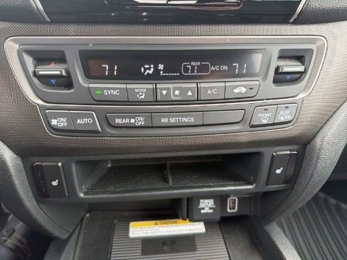 Used 2023 Honda Passport TrailSport image 6