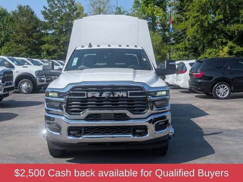 New 2026 RAM 3500 Tradesman w/ Chrome Appearance Group A AWD/4WD image 3