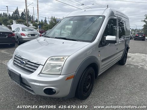 Used 2011 Ford Transit Connect XLT image 3