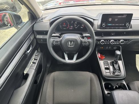 Used 2024 Honda CR-V EX image 15