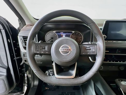 Used 2021 Nissan Rogue S AWD/4WD image 18