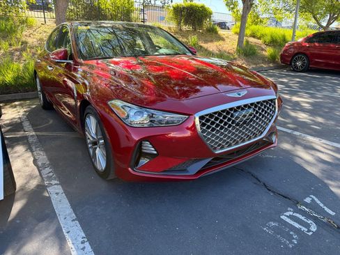 Used 2021 Genesis G70 2.0T w/ Elite Package RWD image 3