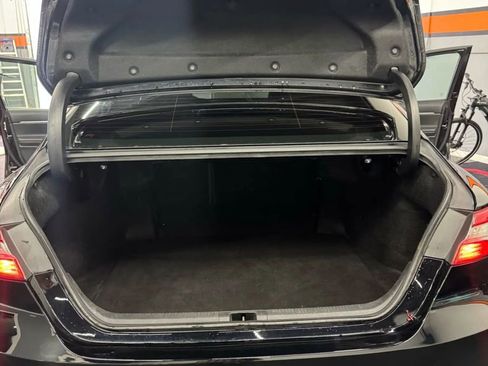 Used 2019 Toyota Camry LE image 23