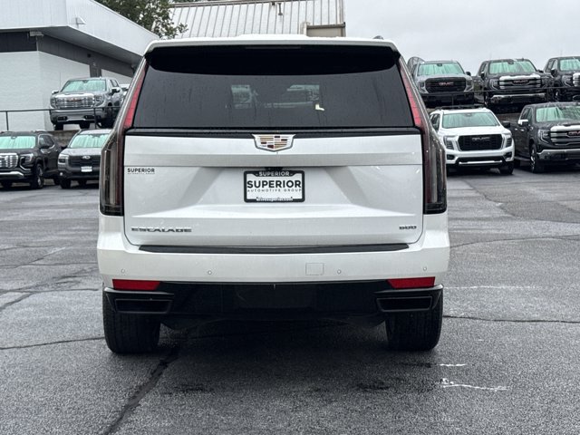 Used 2024 Cadillac Escalade Sport w/ Touring Package AWD/4WD image 4