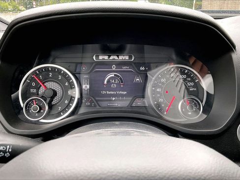 New 2026 RAM 1500 Express AWD/4WD image 12