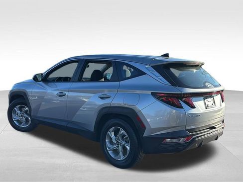 Used 2022 Hyundai Tucson SE image 5