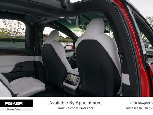 Used 2023 Tesla Model X image 29