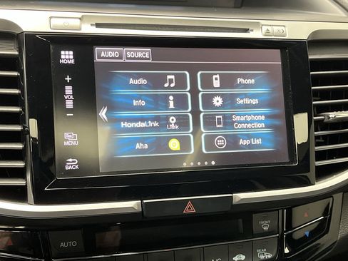 Used 2017 Honda Accord EX image 18