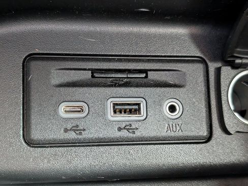 Used 2019 Chevrolet Equinox Premier image 34