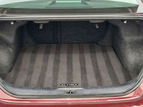 Used 2025 Nissan Altima 2.5 SV image 12