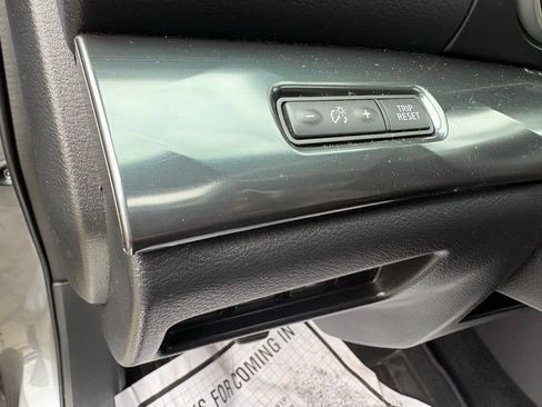 Used 2019 Nissan Maxima SR w/ Premium Package image 22