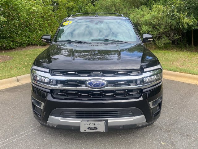 Used 2024 Ford Expedition Max Limited AWD/4WD image 2
