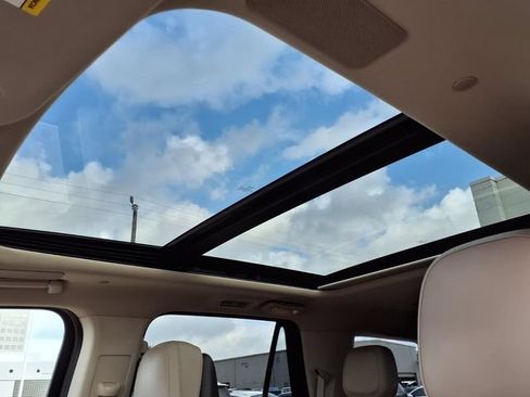 Used 2023 Lincoln Navigator Reserve RWD image 10