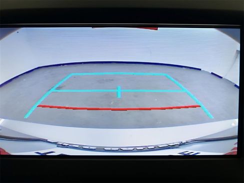 Used 2016 Toyota Camry LE image 17