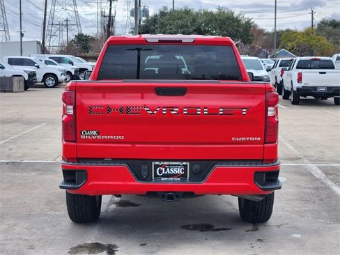 Used 2022 Chevrolet Silverado 1500 Custom image 6