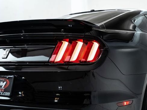 Used 2018 Ford Mustang Shelby GT350 w/ Convenience Package image 12