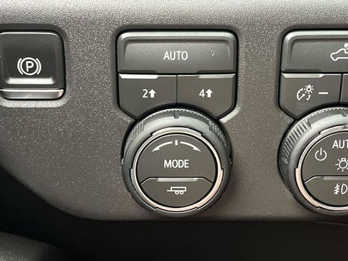 Used 2026 Chevrolet Silverado 1500 RST w/ RST Select Package AWD/4WD image 21