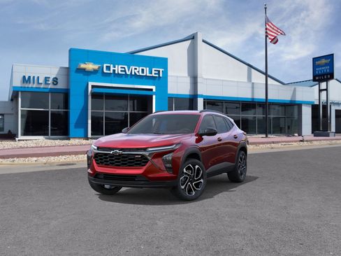 New 2026 Chevrolet Trax RS w/ Driver Confidence Package image 12