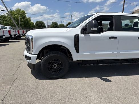 New 2026 Ford F250 XL w/ STX Appearance Package AWD/4WD image 9