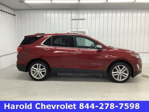 Used 2018 Chevrolet Equinox Premier image 6