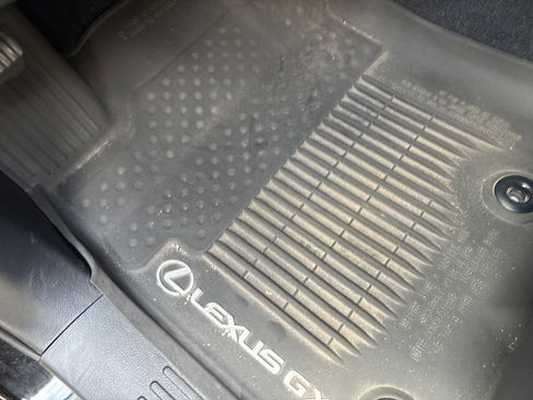 Used 2023 Lexus GX 460 w/ Black Line Special Edition image 17