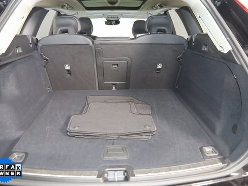 Used 2025 Volvo XC60 B5 Plus image 50