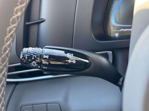 Certified 2025 Hyundai Elantra Sport image 20